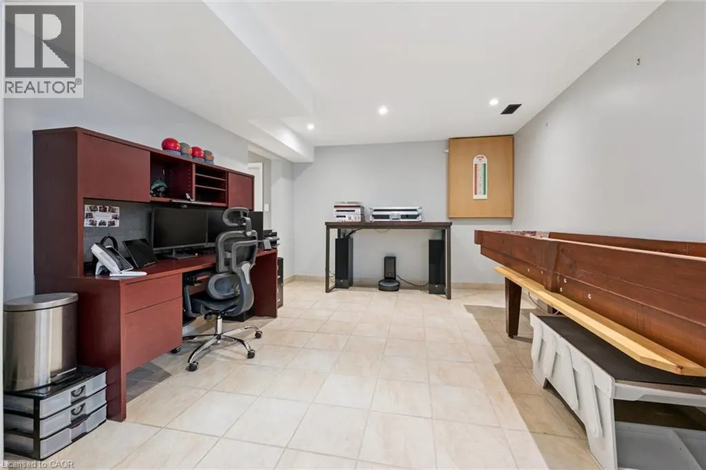10 MERNER Place