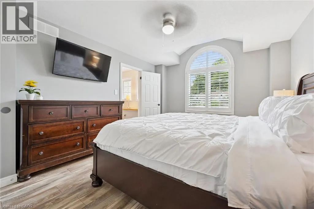 10 MERNER Place