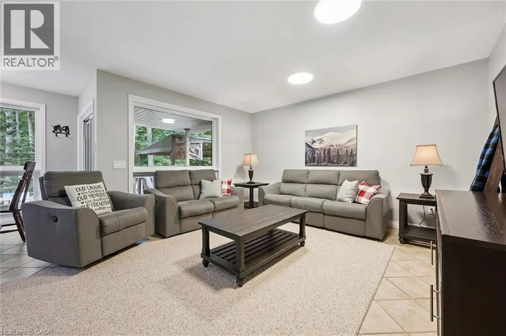 10 MERNER Place
