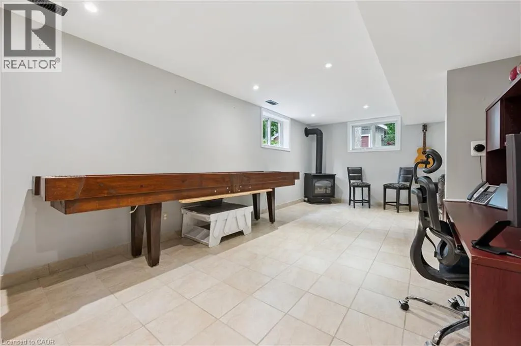 10 MERNER Place