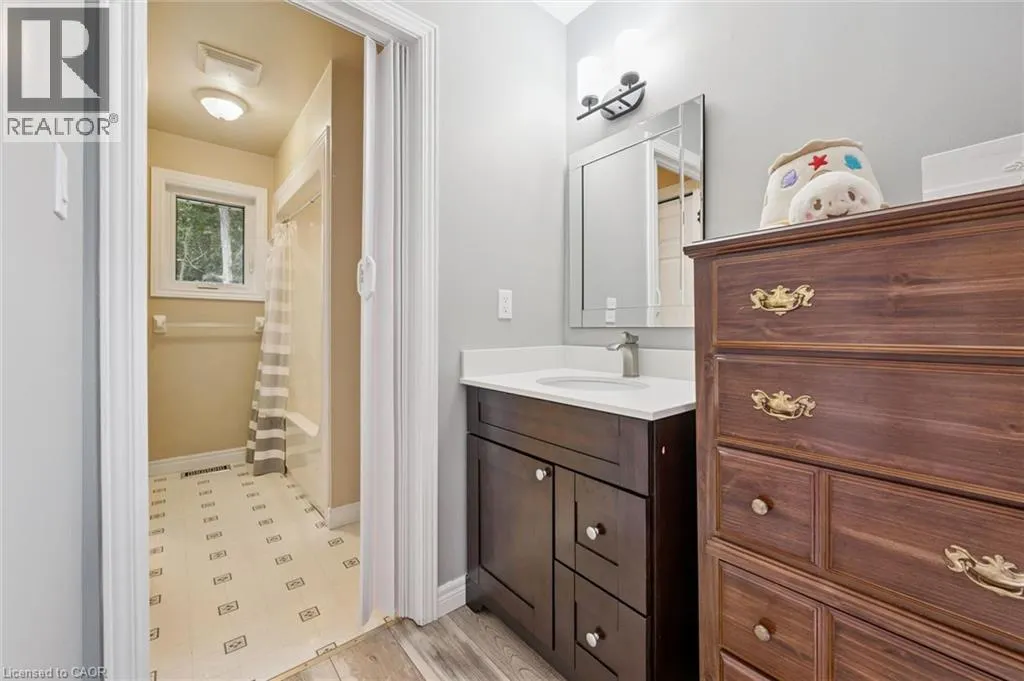 10 MERNER Place