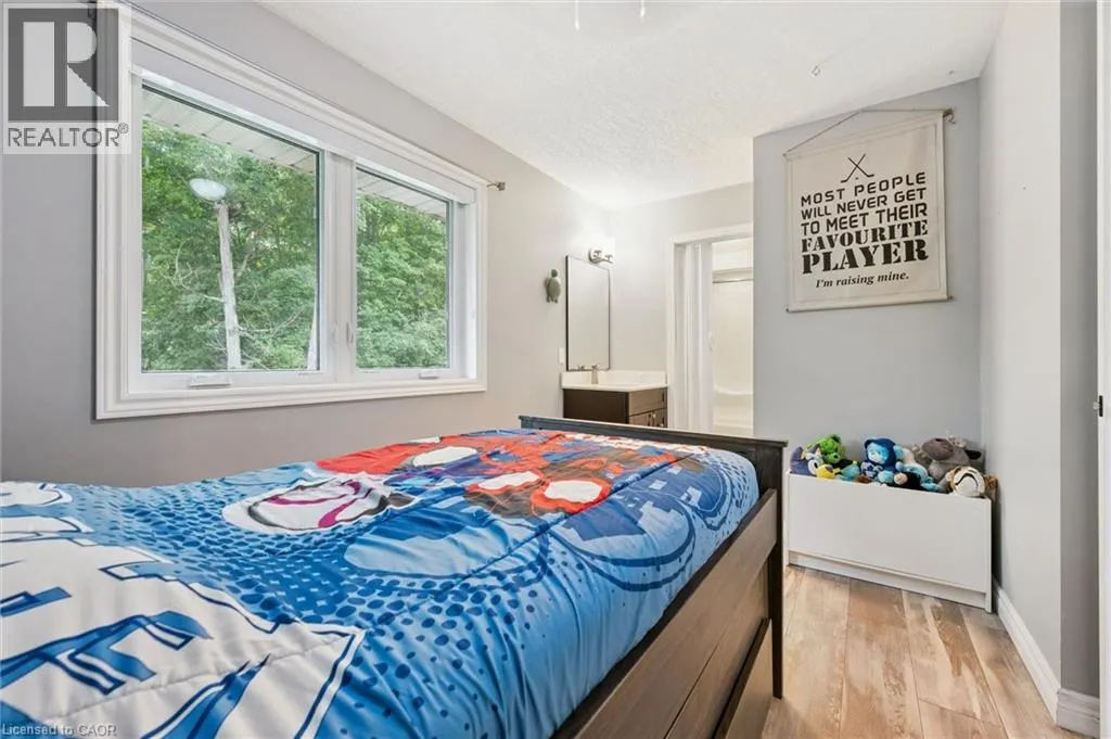10 MERNER Place