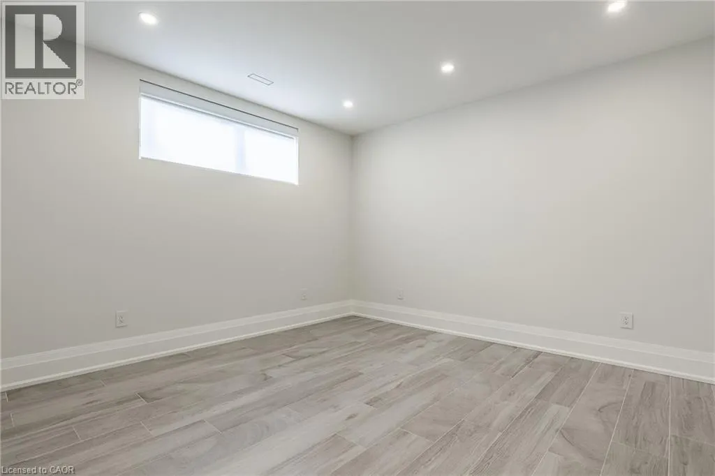 481 CHARTWELL Road