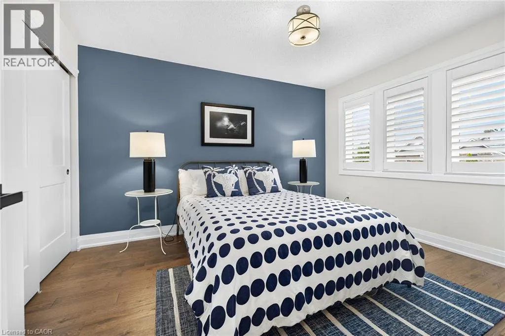12 FIDDLEHEAD Crescent
