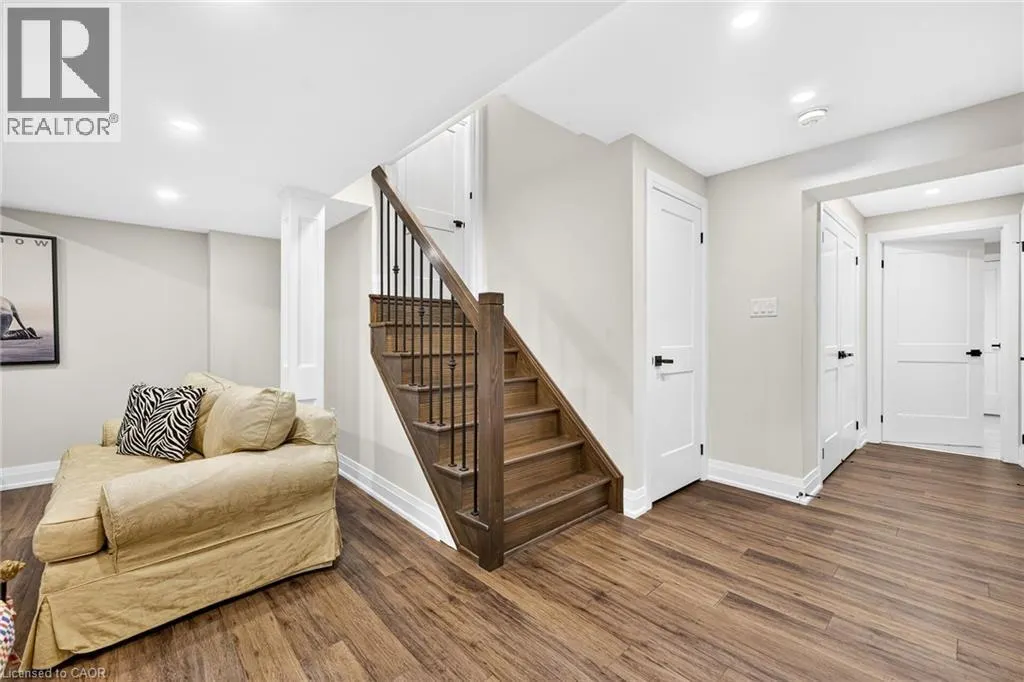 12 FIDDLEHEAD Crescent
