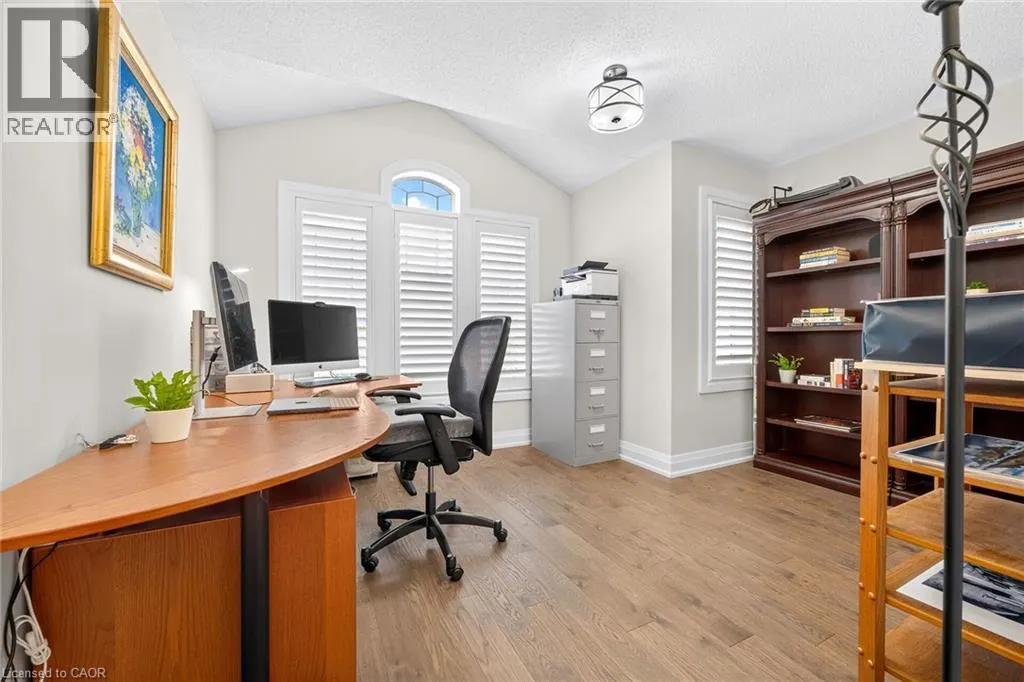12 FIDDLEHEAD Crescent