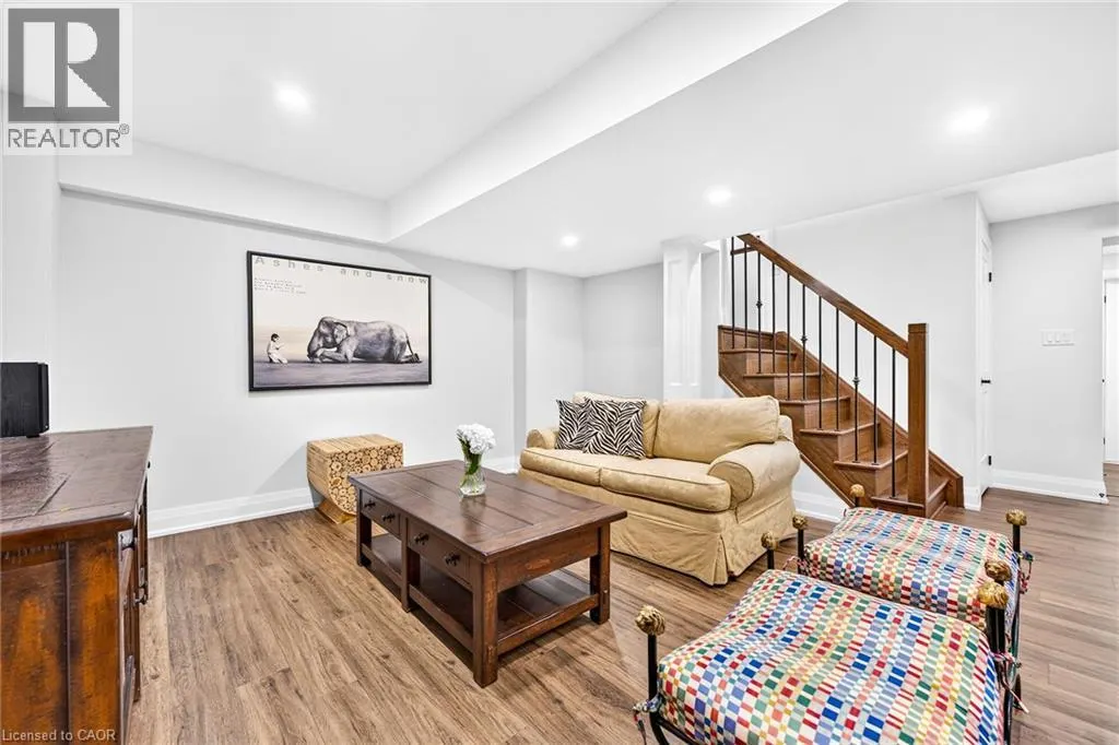 12 FIDDLEHEAD Crescent