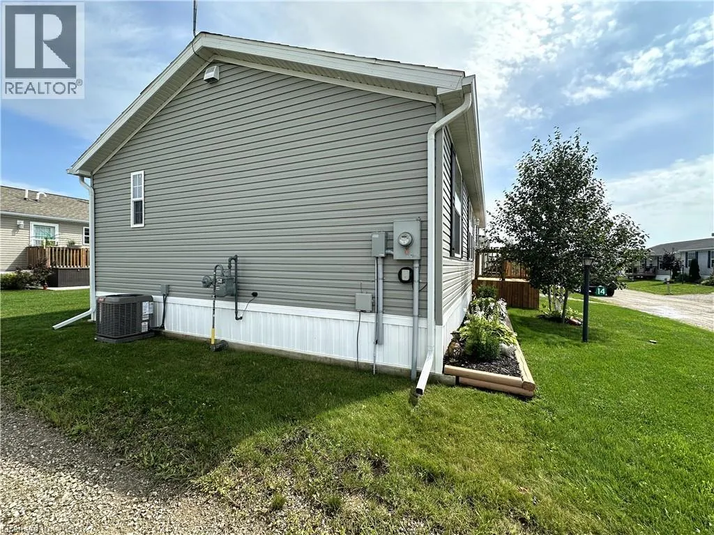 14 COPPER BEECH Drive