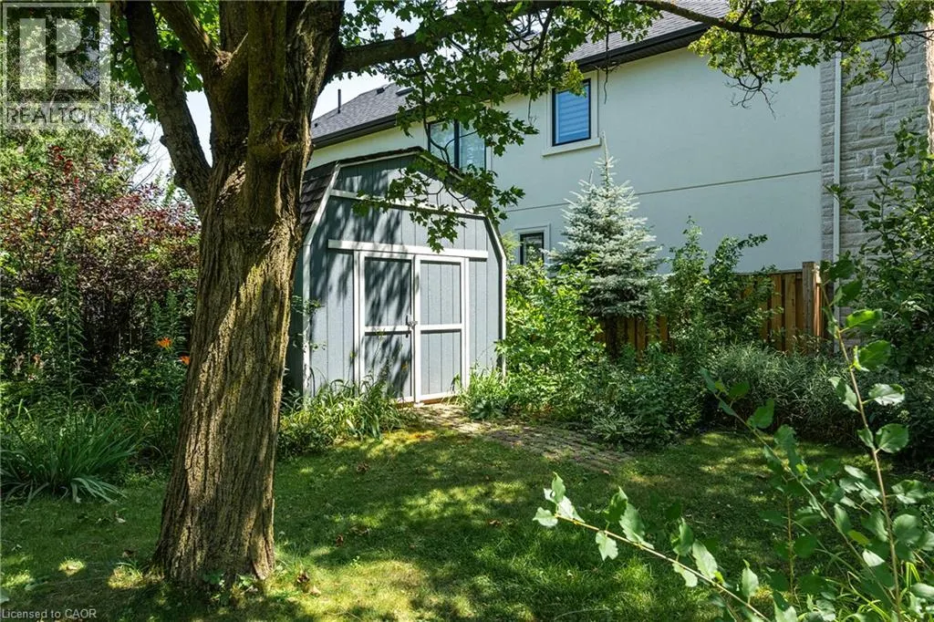 557 TRAFFORD Crescent