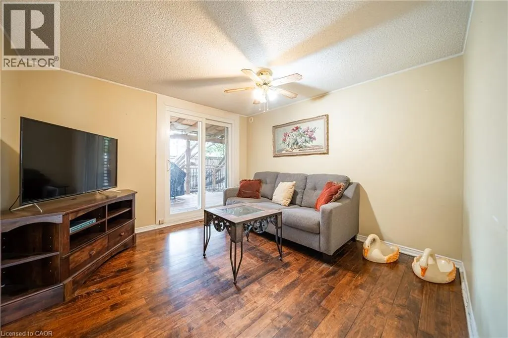 557 TRAFFORD Crescent