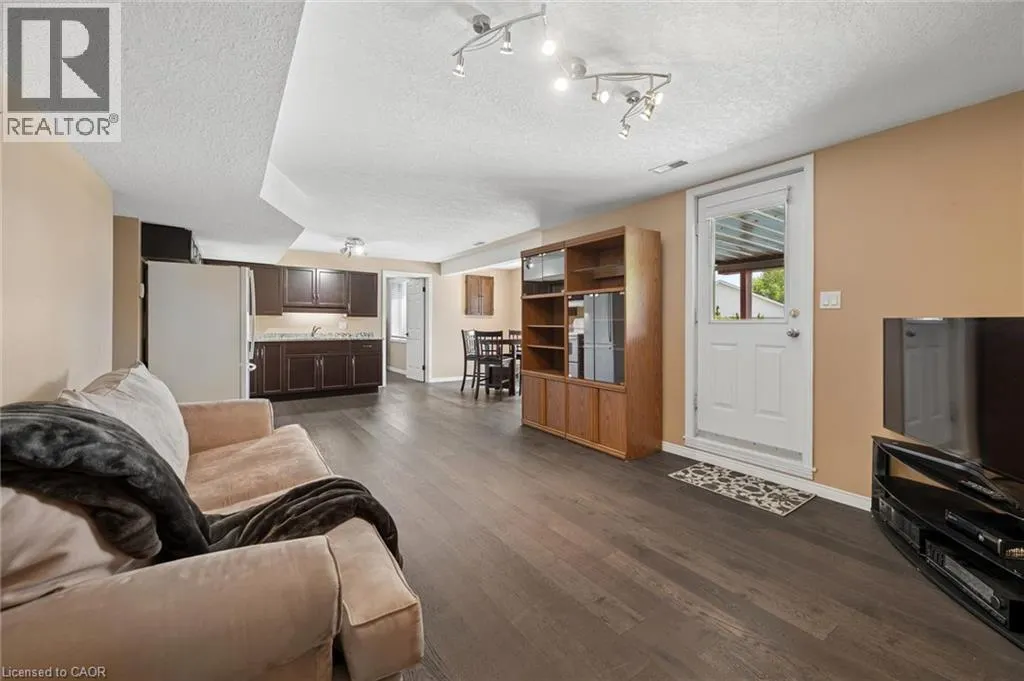 44 TAMI Court