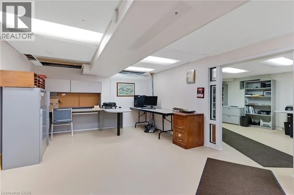 2172 CENTRE Road