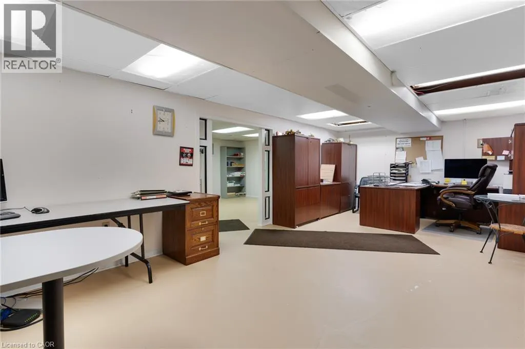 2172 CENTRE Road