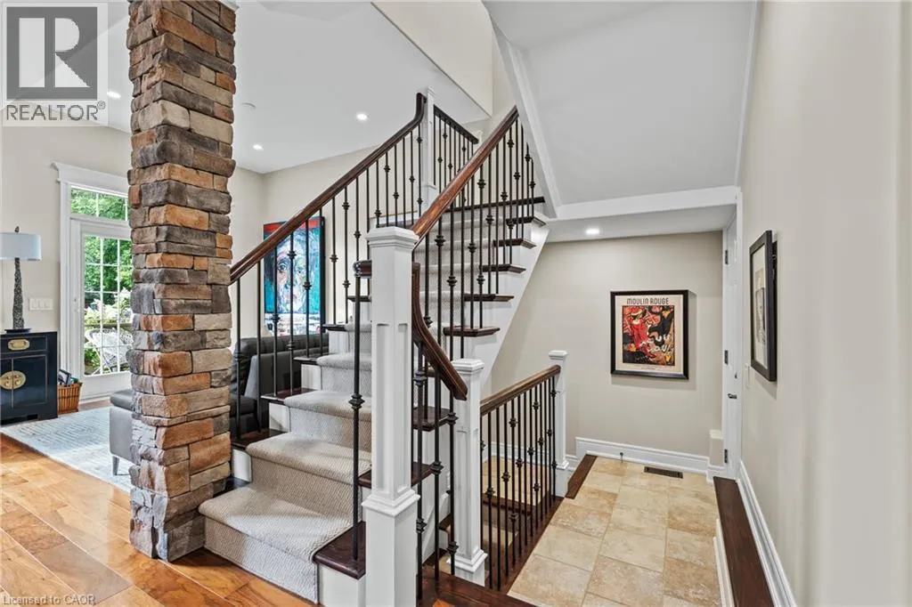175 QUEEN Street Unit# 3 #3