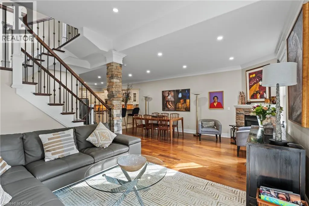 175 QUEEN Street Unit# 3 #3