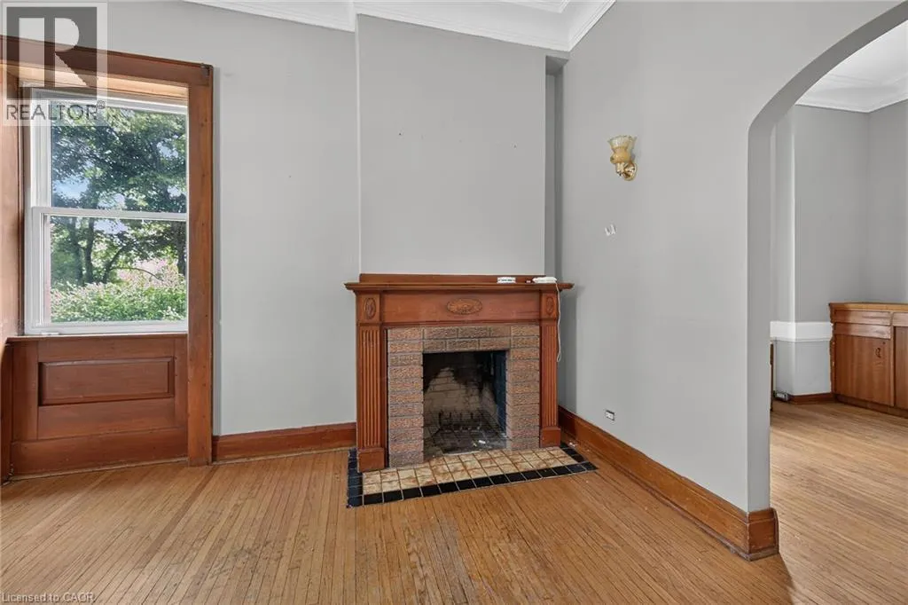 15 ST DAVID Street W