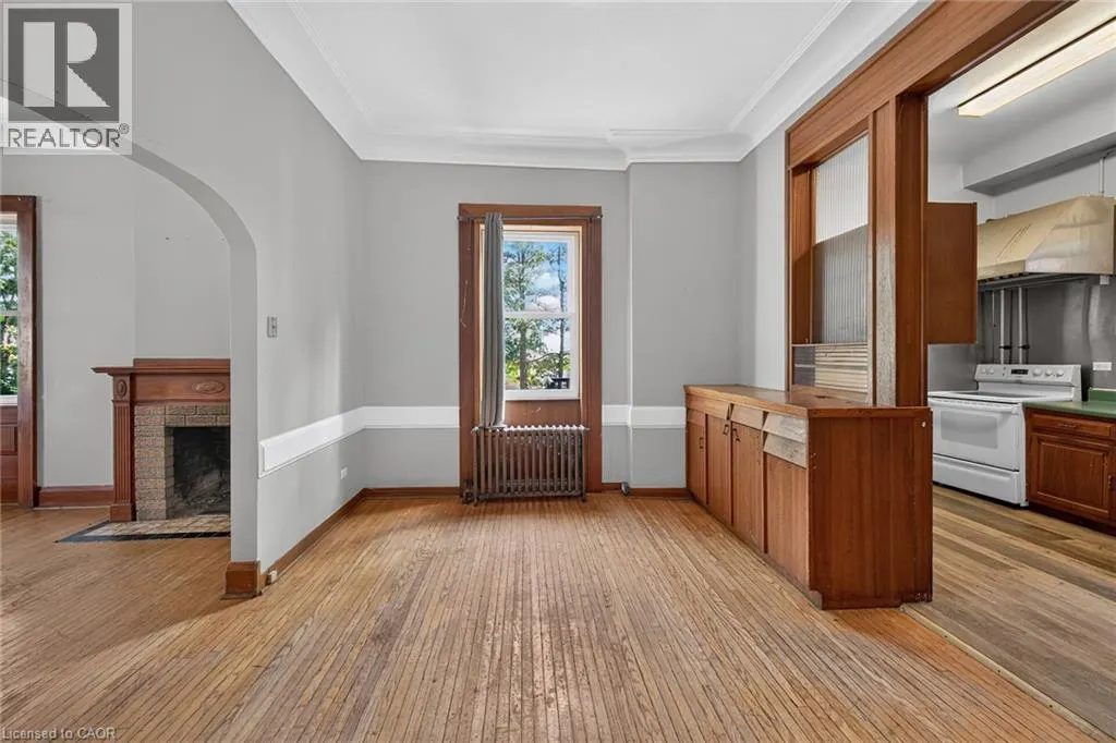 15 ST DAVID Street W