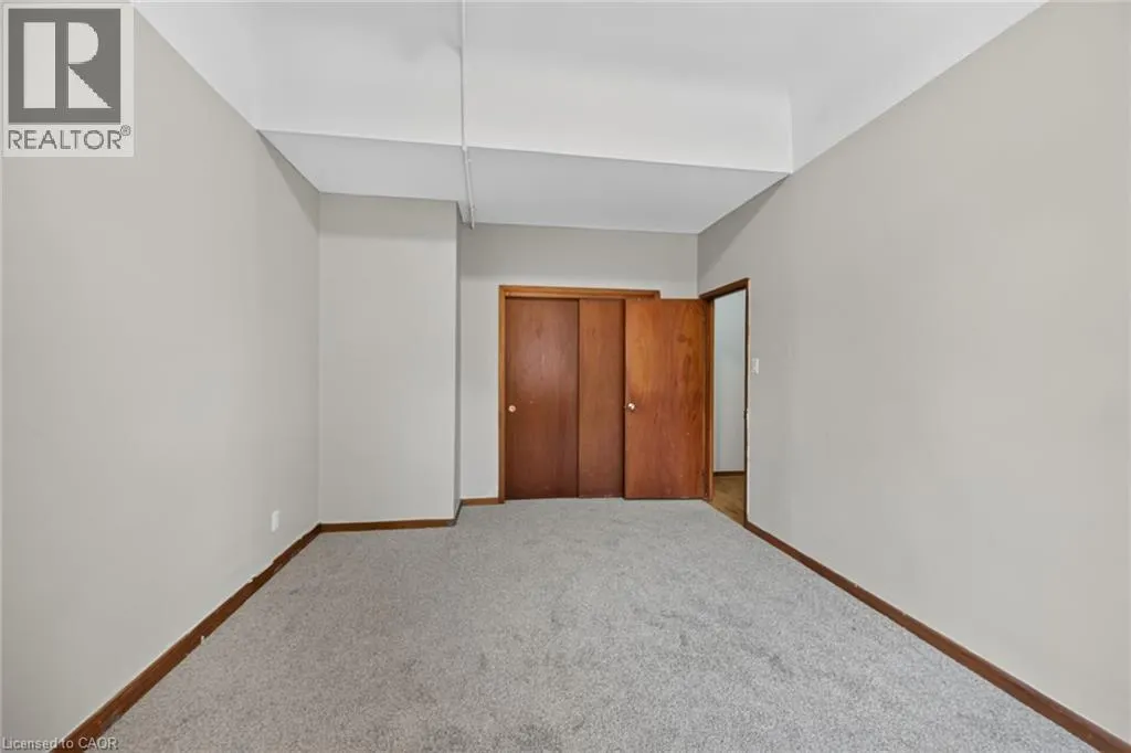 15 ST DAVID Street W