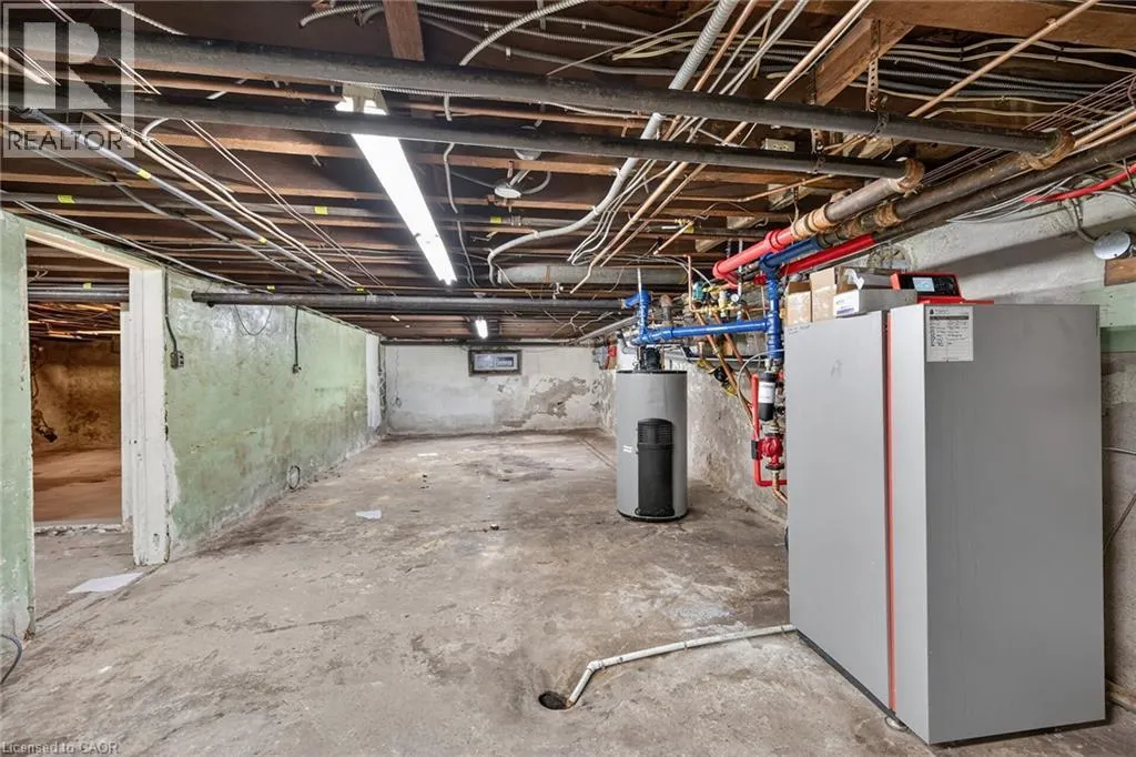 15 ST DAVID Street W