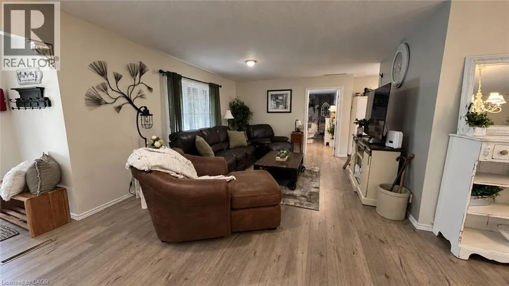 22815 EASTLAWN Road