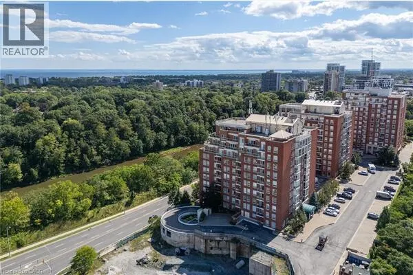 60 OLD MILL Road Unit# PH1