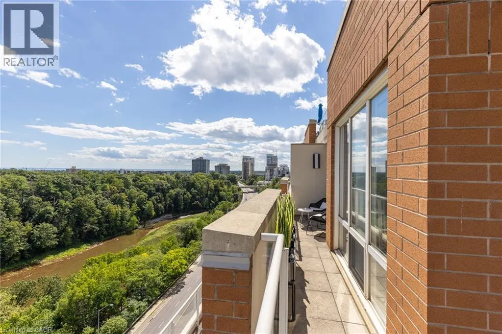 60 OLD MILL Road Unit# PH1 #PH1