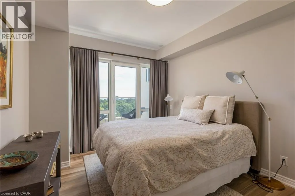60 OLD MILL Road Unit# PH1 #PH1