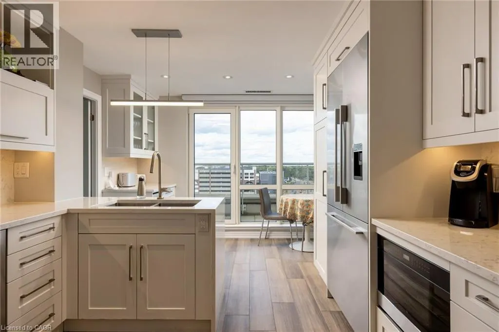 60 OLD MILL Road Unit# PH1 #PH1