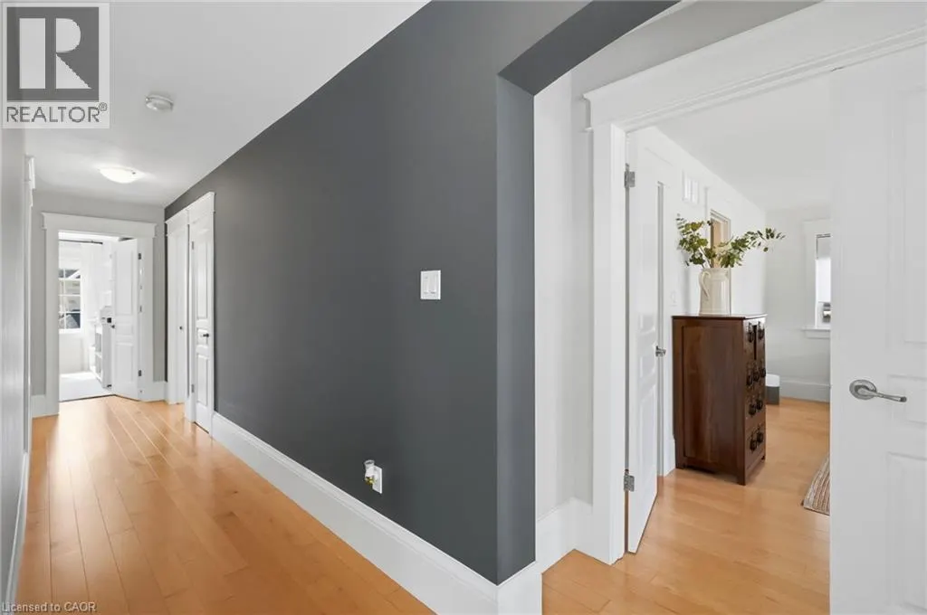 3202 SALTAIRE Crescent