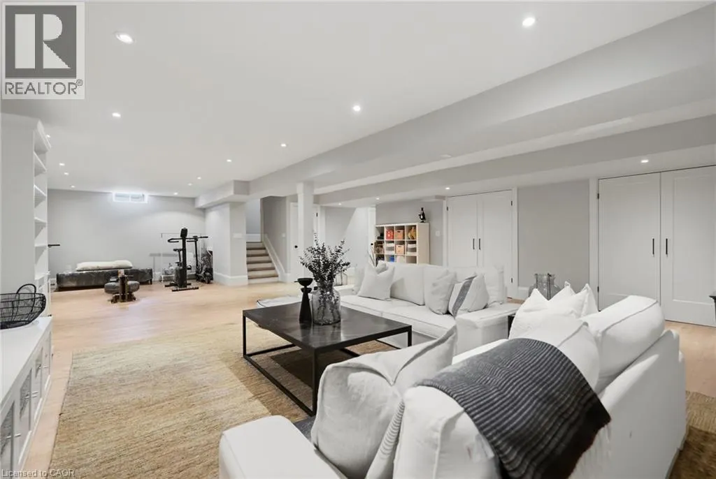 3202 SALTAIRE Crescent