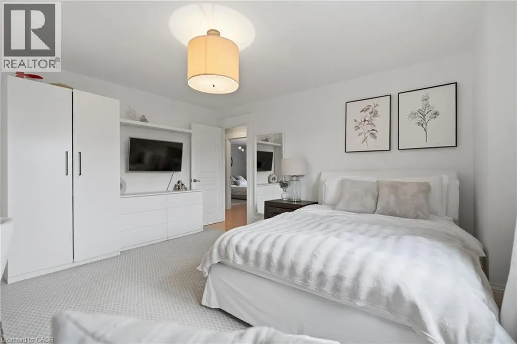3202 SALTAIRE Crescent