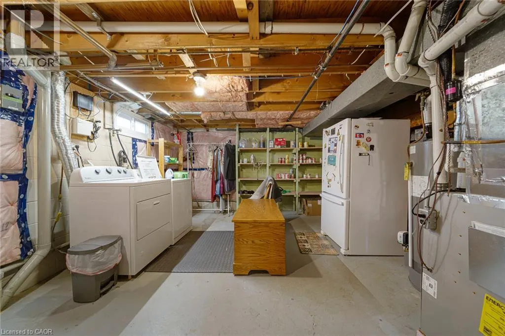 205 CRYSLER Street