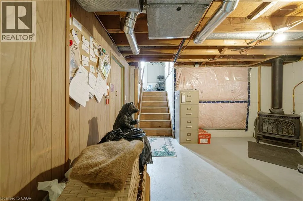 205 CRYSLER Street