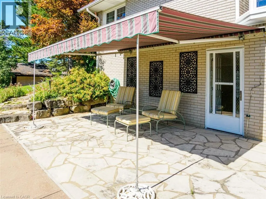46 SUNNINGHILL Drive