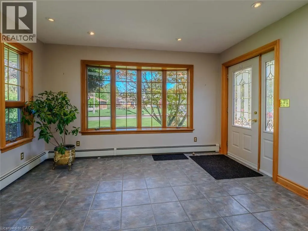 46 SUNNINGHILL Drive