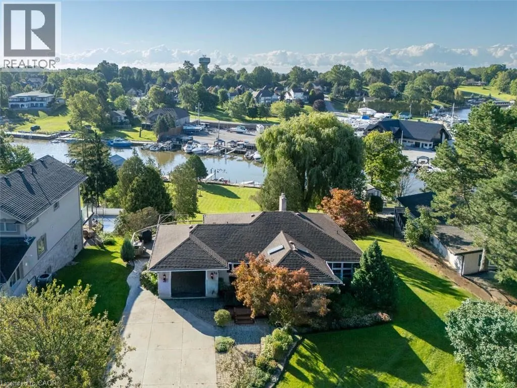 46 SUNNINGHILL Drive