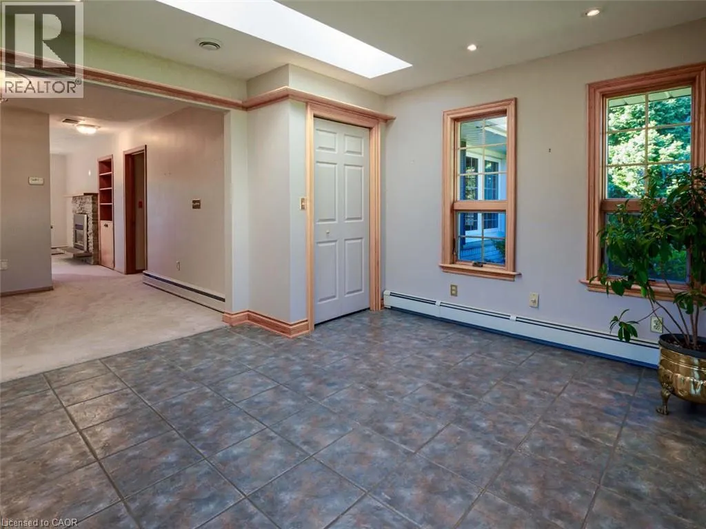 46 SUNNINGHILL Drive