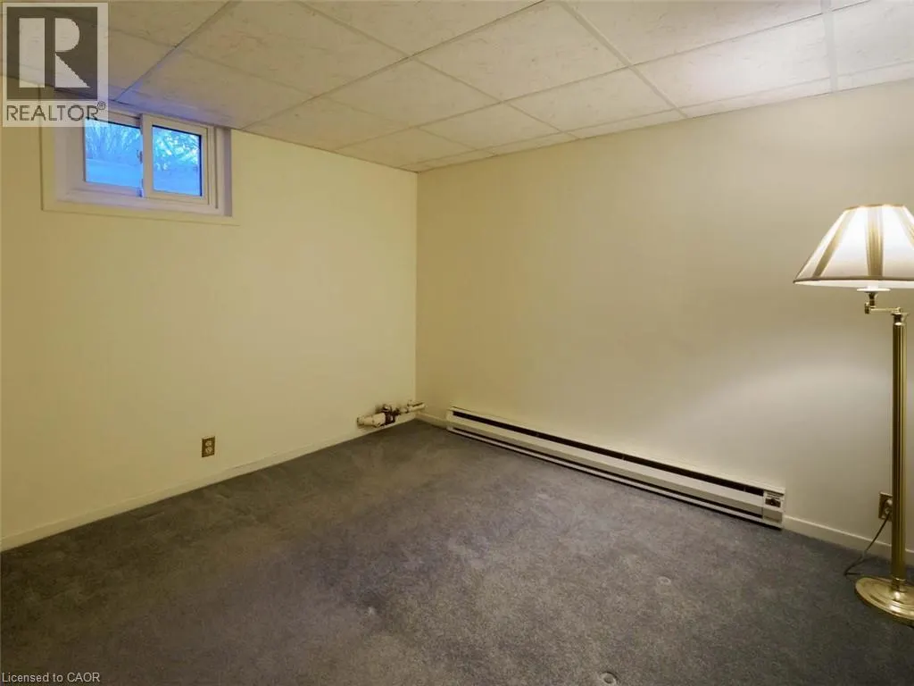 46 SUNNINGHILL Drive