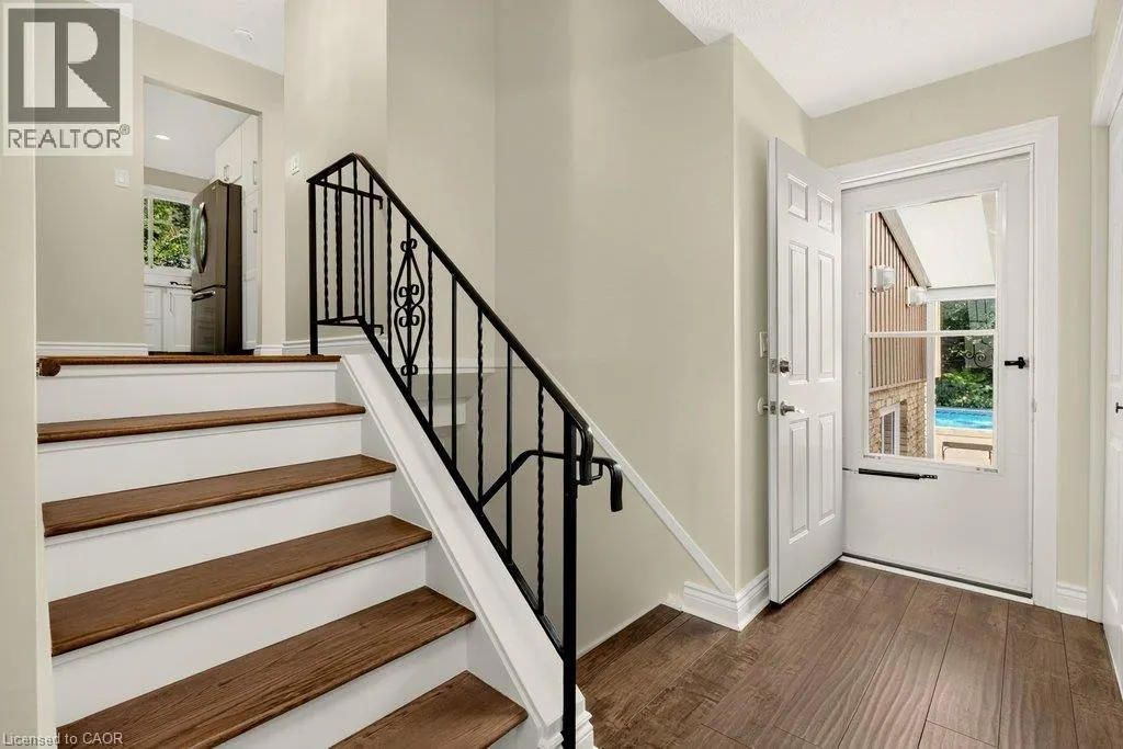 32 BEECHWOOD Avenue