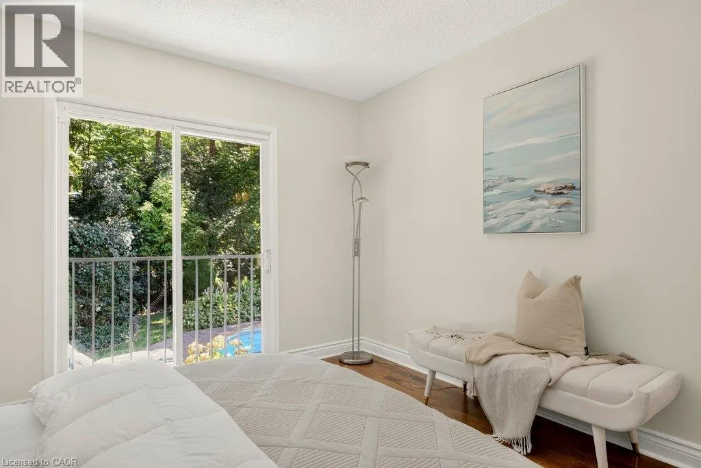 32 BEECHWOOD Avenue