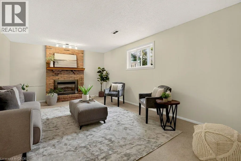 32 BEECHWOOD Avenue