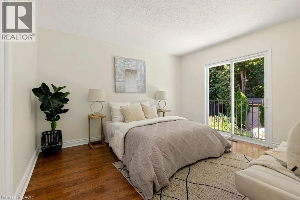 32 BEECHWOOD Avenue