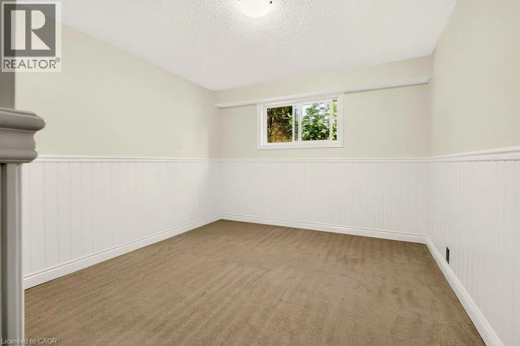32 BEECHWOOD Avenue