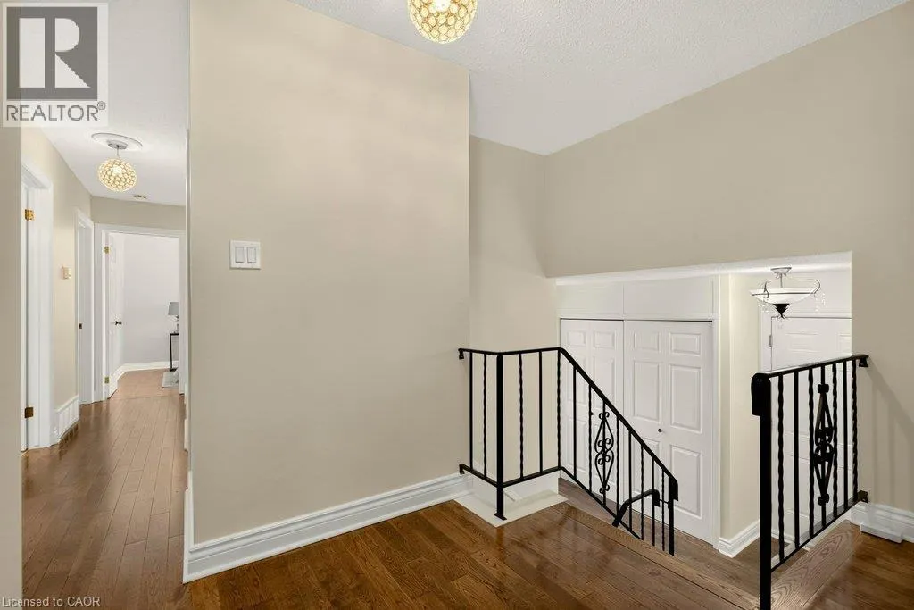 32 BEECHWOOD Avenue