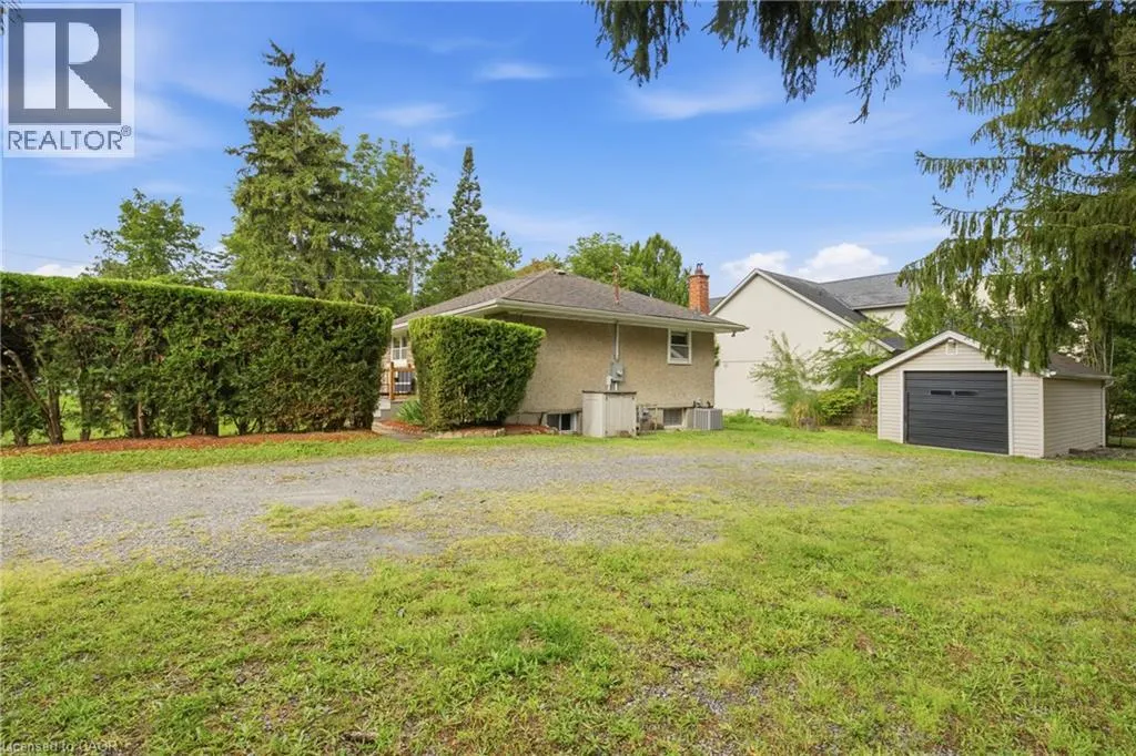 557 MISSISSAUGA Street