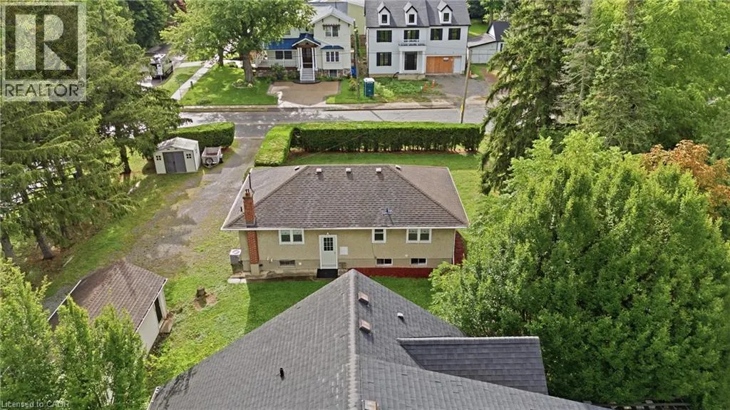 557 MISSISSAUGA Street