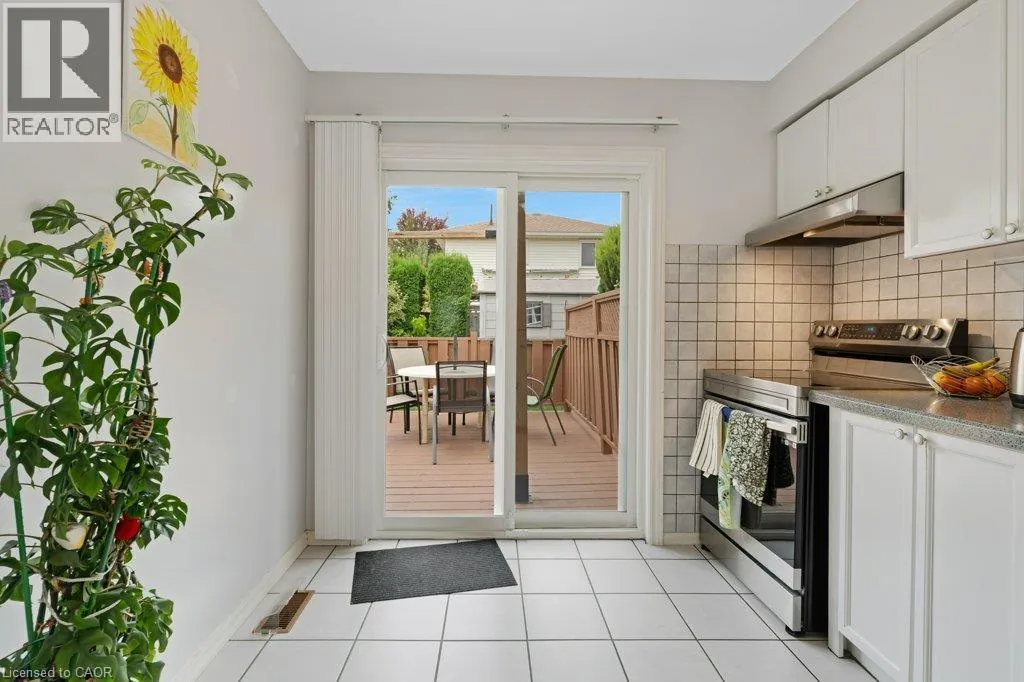 94 DAWN Crescent