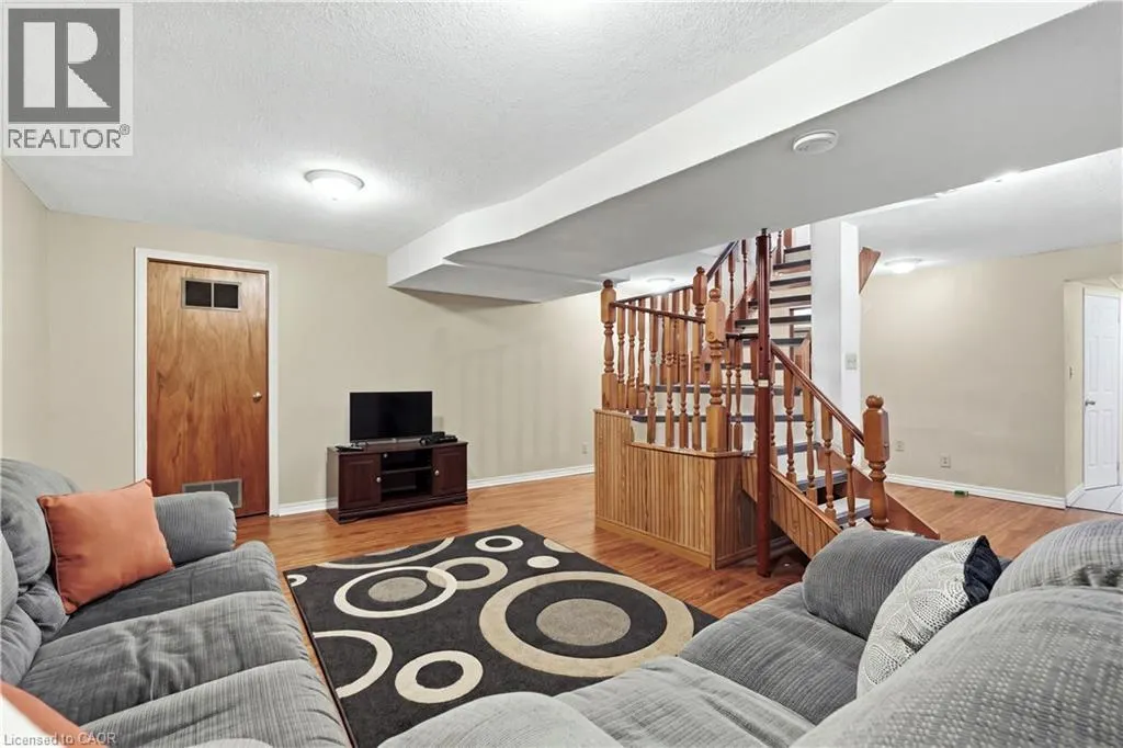 138 LIVINGSTON Avenue
