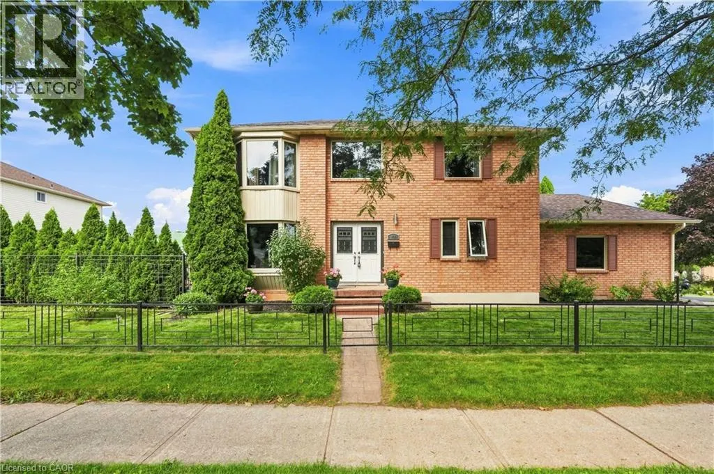 138 LIVINGSTON Avenue