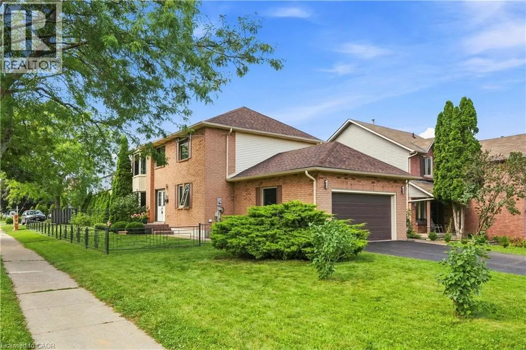 138 LIVINGSTON Avenue